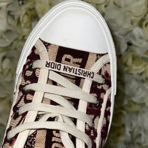 CHRISTIAN DIOR - Picture 1 of 4